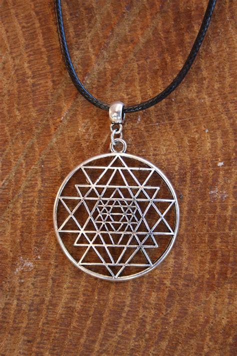 The Diamond Star Amulet: Unveiling the Connection to Astrology